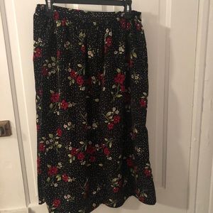 Large Jaclyn Smith Collections “Petite” Skirt
